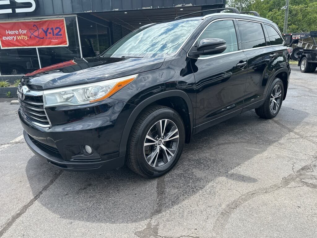 2016 TOYOTA Highlander
