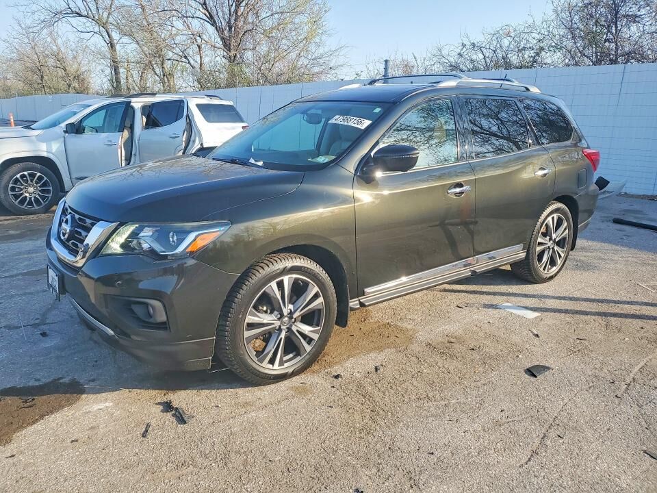 2017 NISSAN Pathfinder