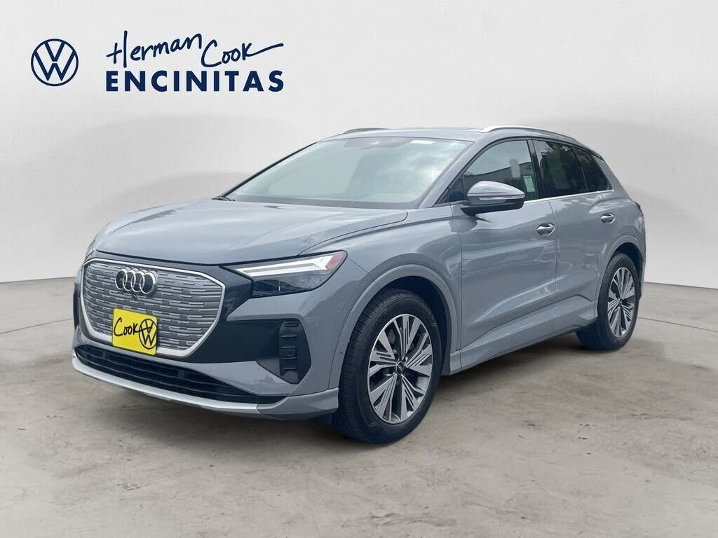 2023 AUDI Q4