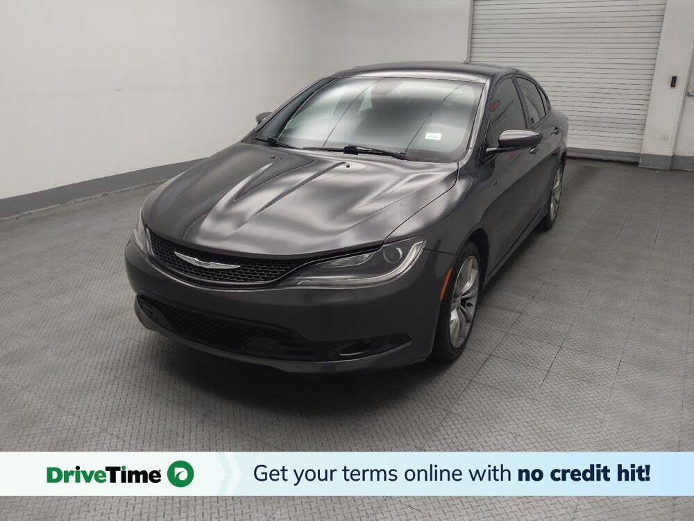 2016 CHRYSLER 200