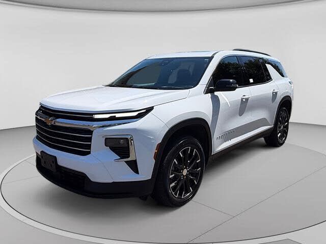 2025 CHEVROLET Traverse