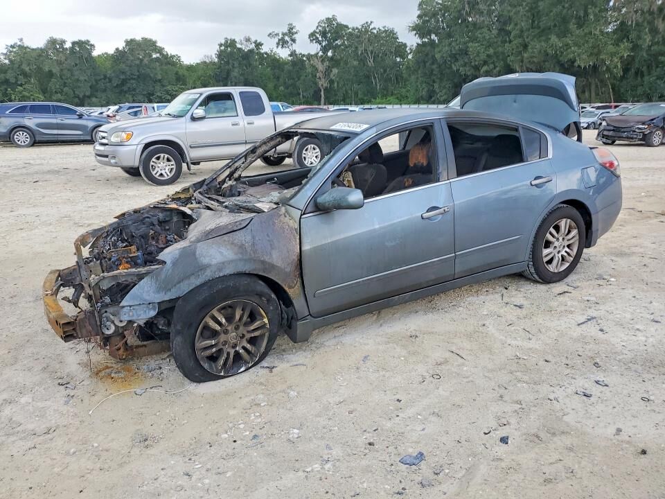 2012 NISSAN Altima