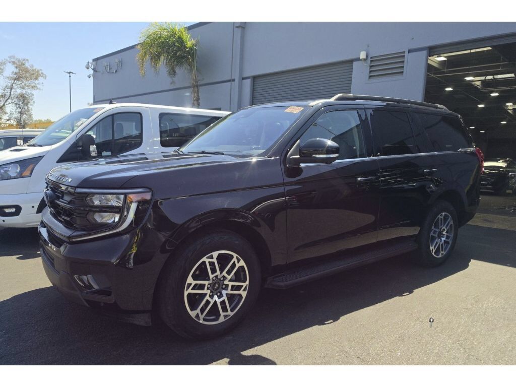 2025 FORD Expedition