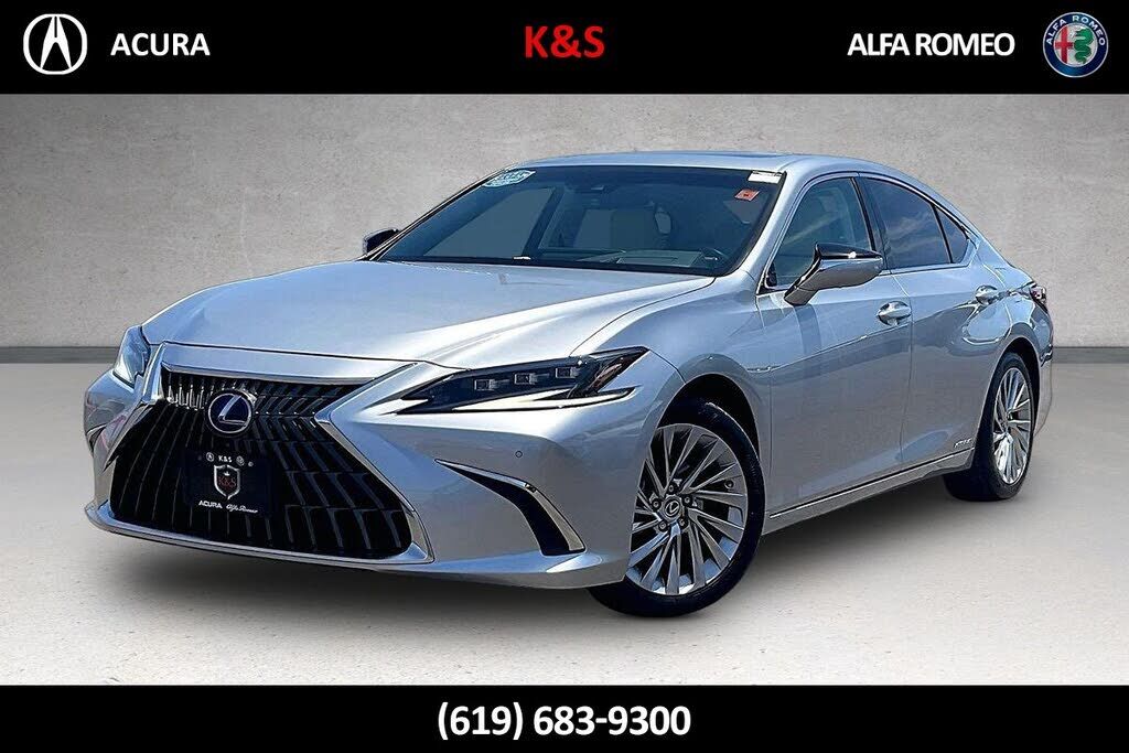 2022 LEXUS ES