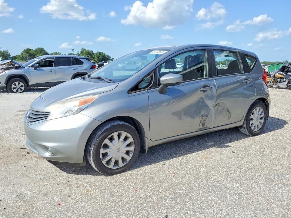 2015 NISSAN Versa