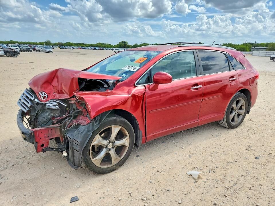 2010 TOYOTA Venza