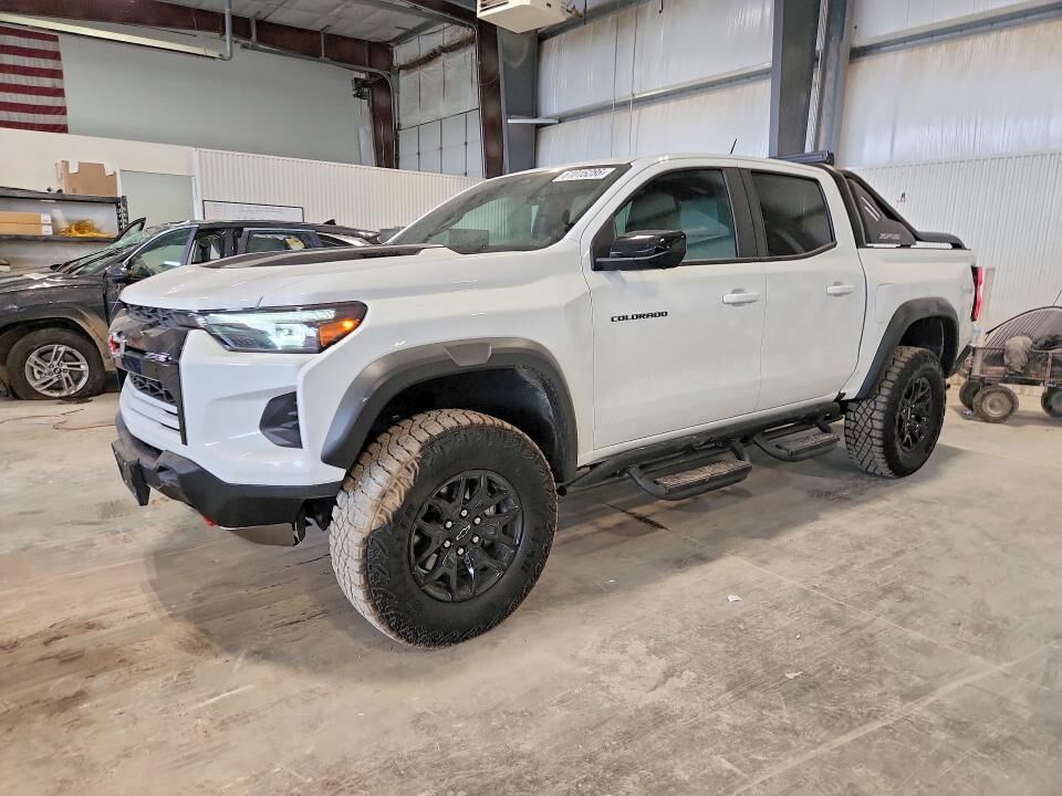 2025 CHEVROLET Colorado