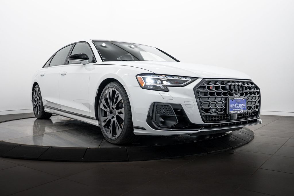 2026 AUDI S8