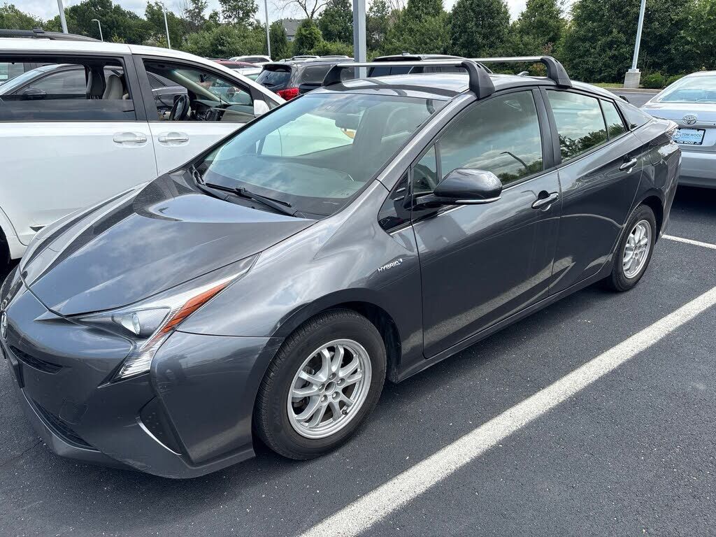 2016 TOYOTA PRIUS