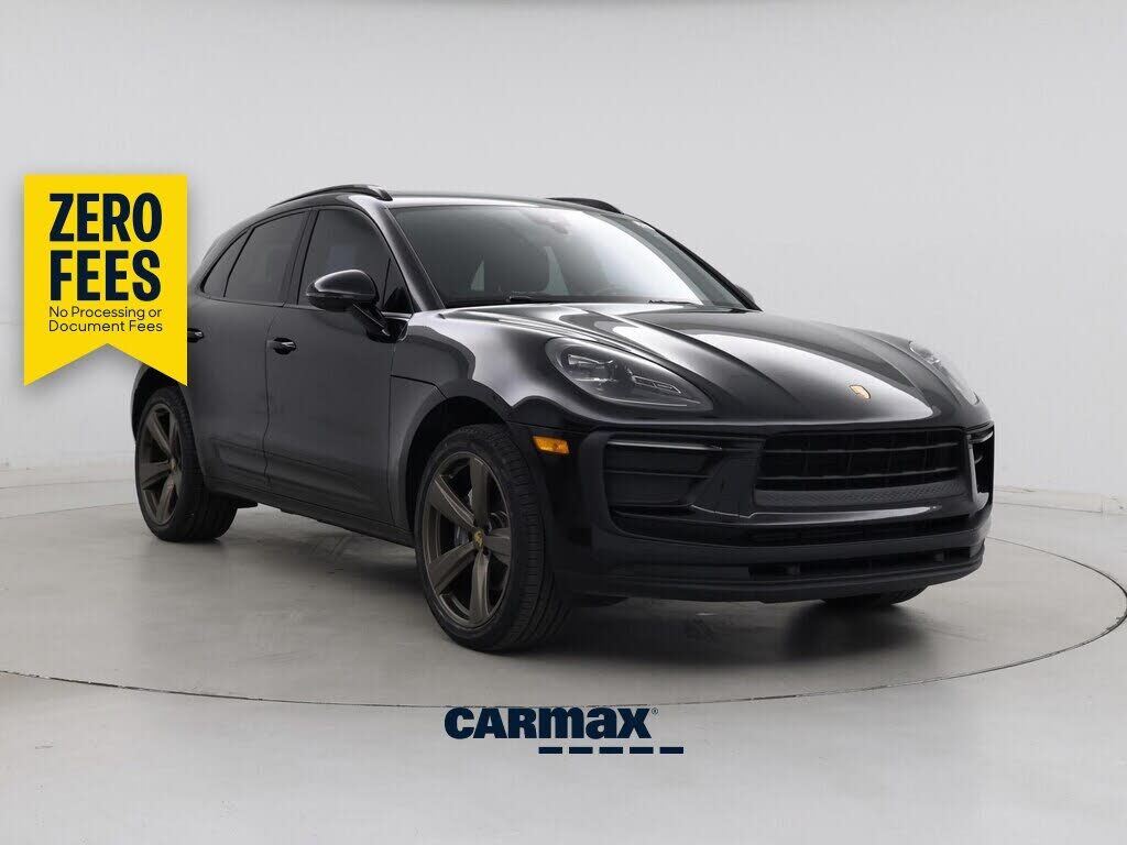 2022 PORSCHE Macan
