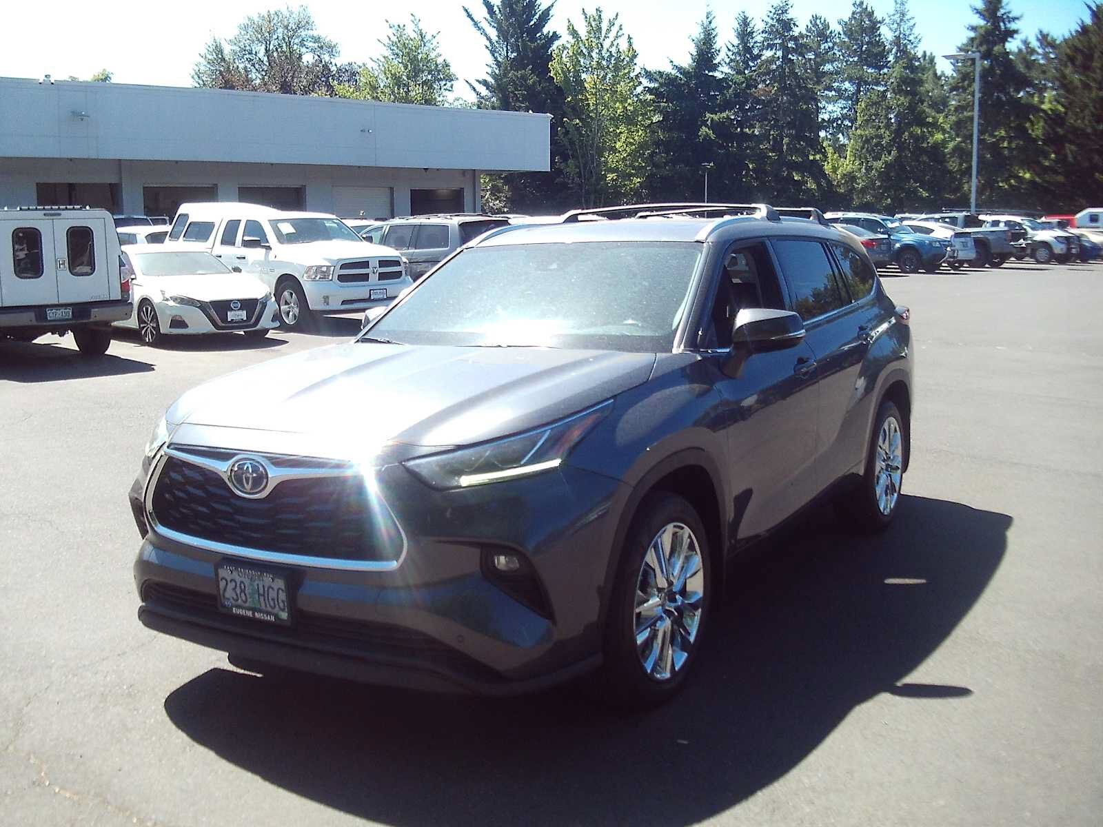2023 TOYOTA Highlander