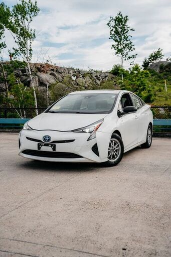 2017 TOYOTA PRIUS