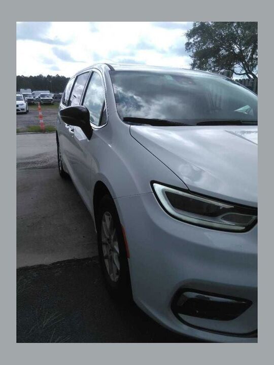 2024 CHRYSLER Pacifica