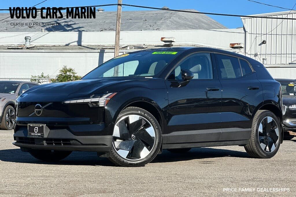 2025 VOLVO EX30