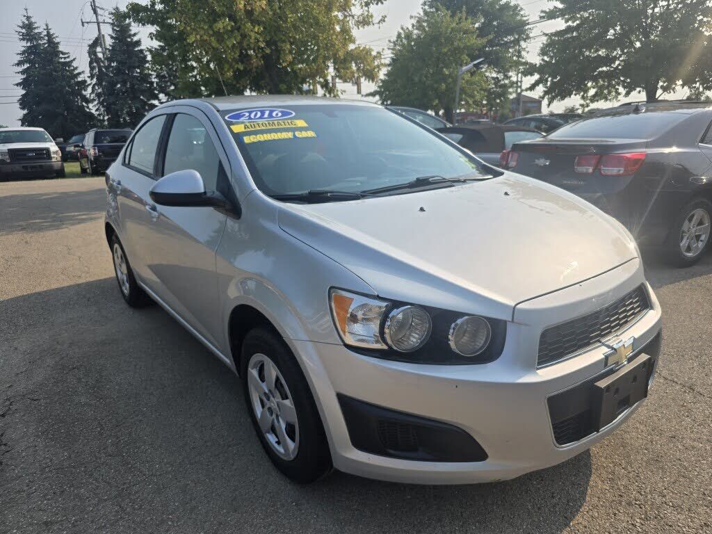 2016 CHEVROLET Sonic