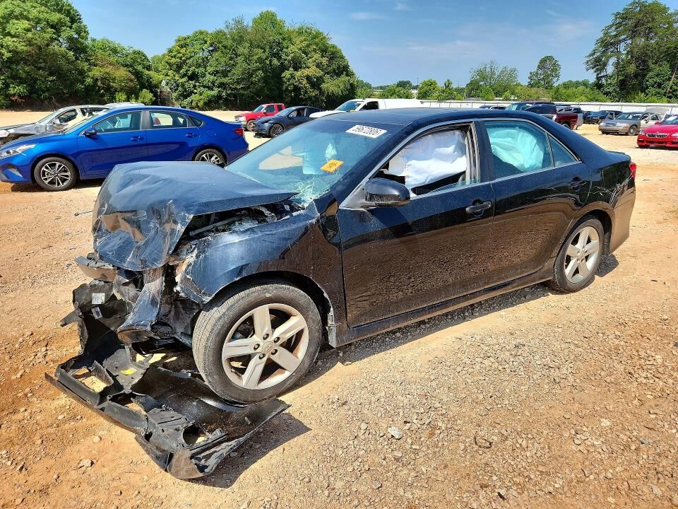 2013 TOYOTA Camry