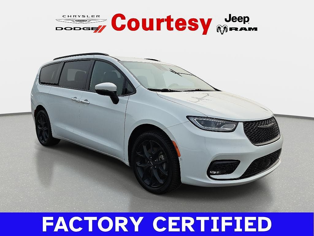 2023 CHRYSLER Pacifica