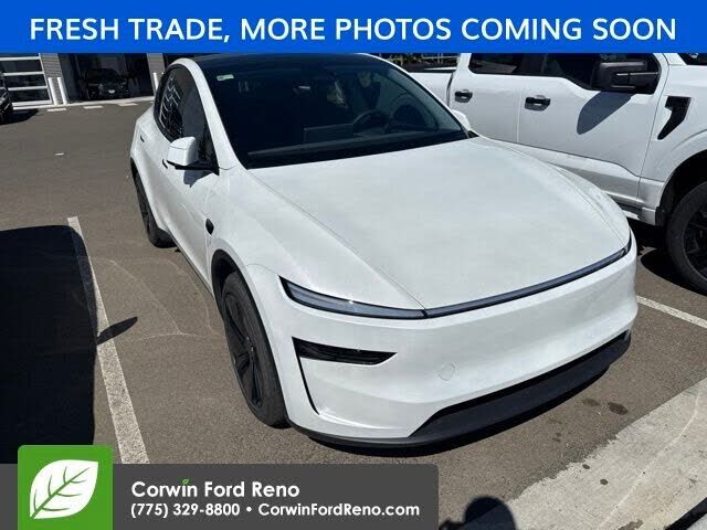 2026 TESLA Model Y