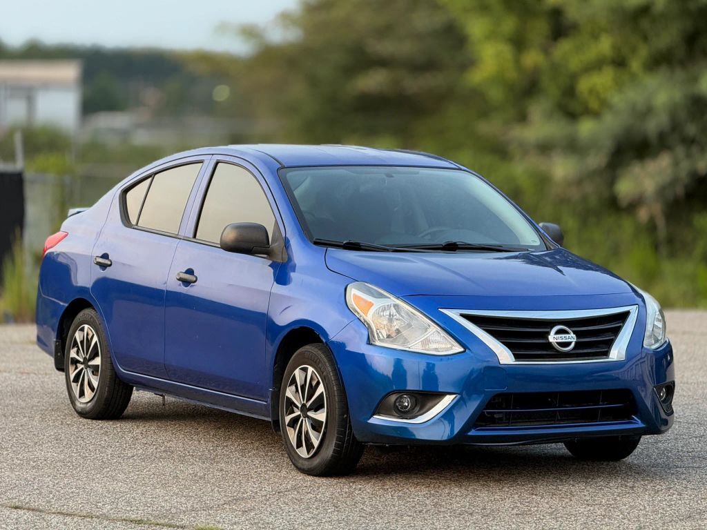 2015 NISSAN Versa