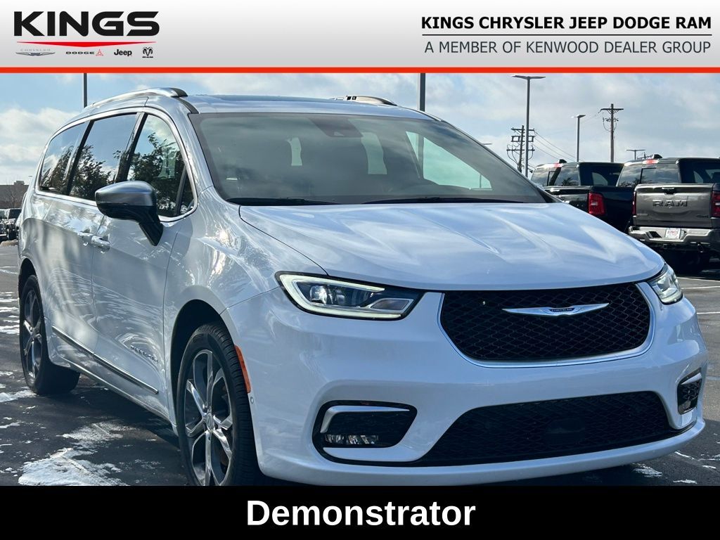 2025 CHRYSLER Pacifica