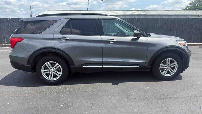 2021 FORD Explorer