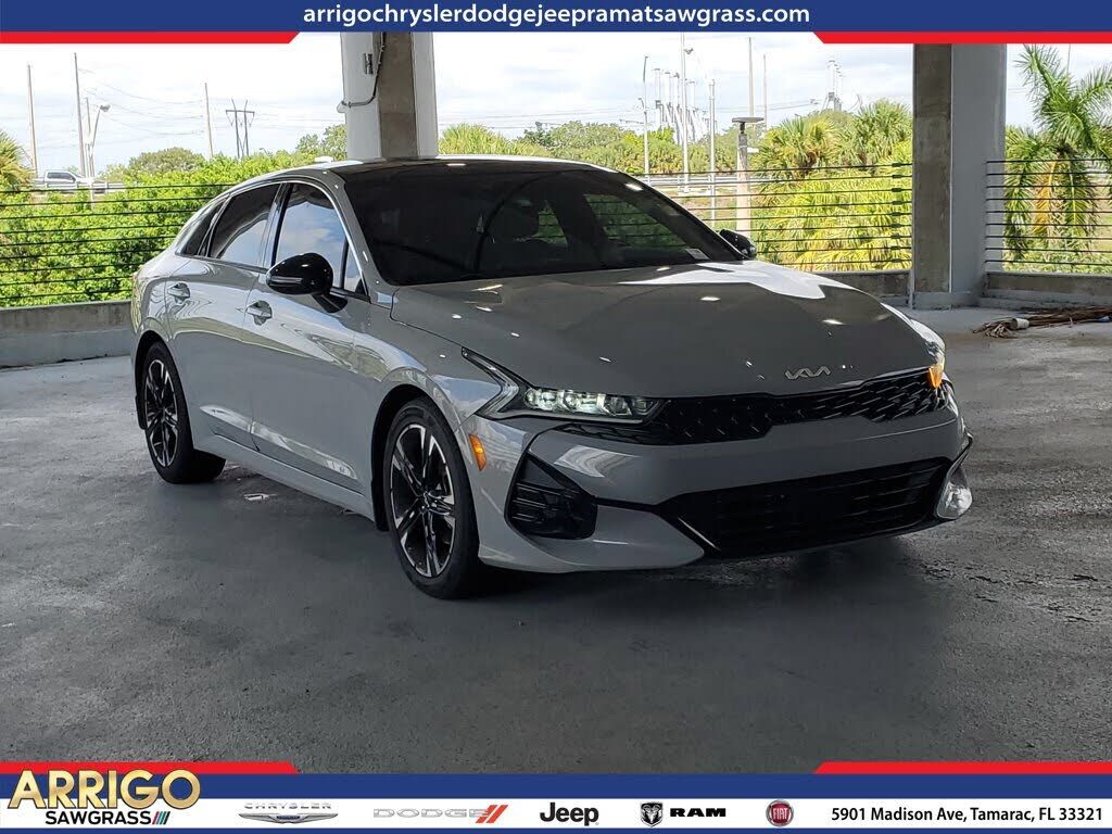 2022 KIA K5