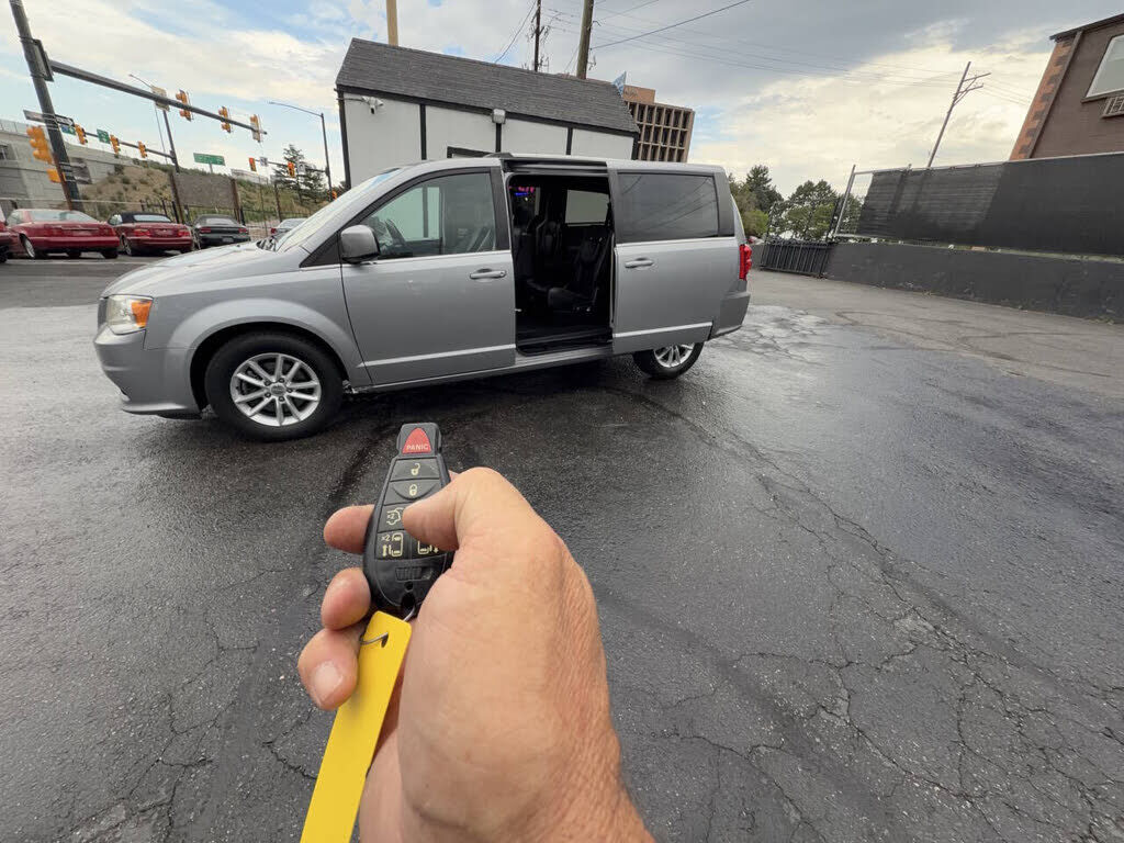 2020 DODGE Grand Caravan