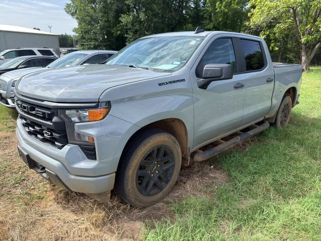 2024 CHEVROLET Silverado