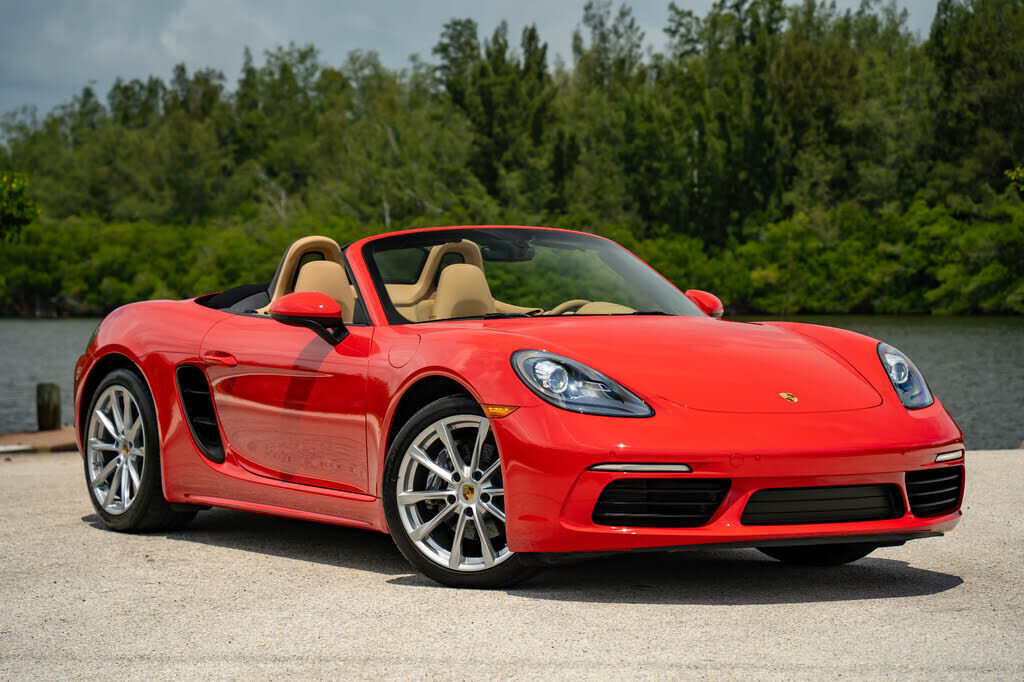 2017 PORSCHE Boxster
