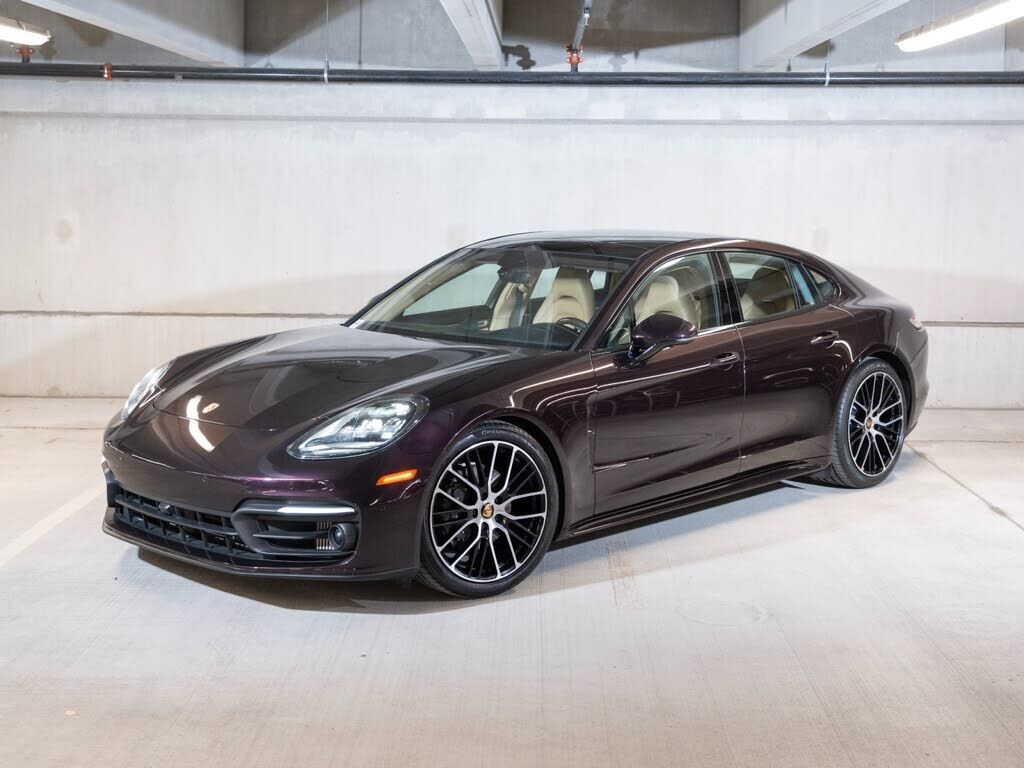2023 PORSCHE Panamera