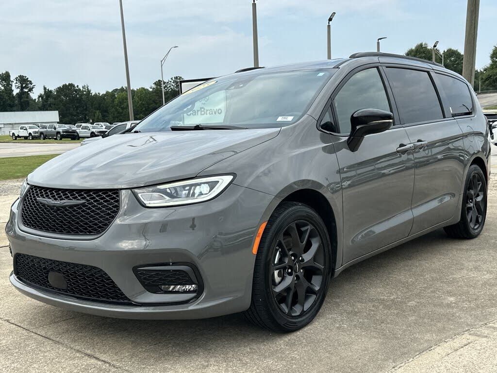 2025 CHRYSLER Pacifica