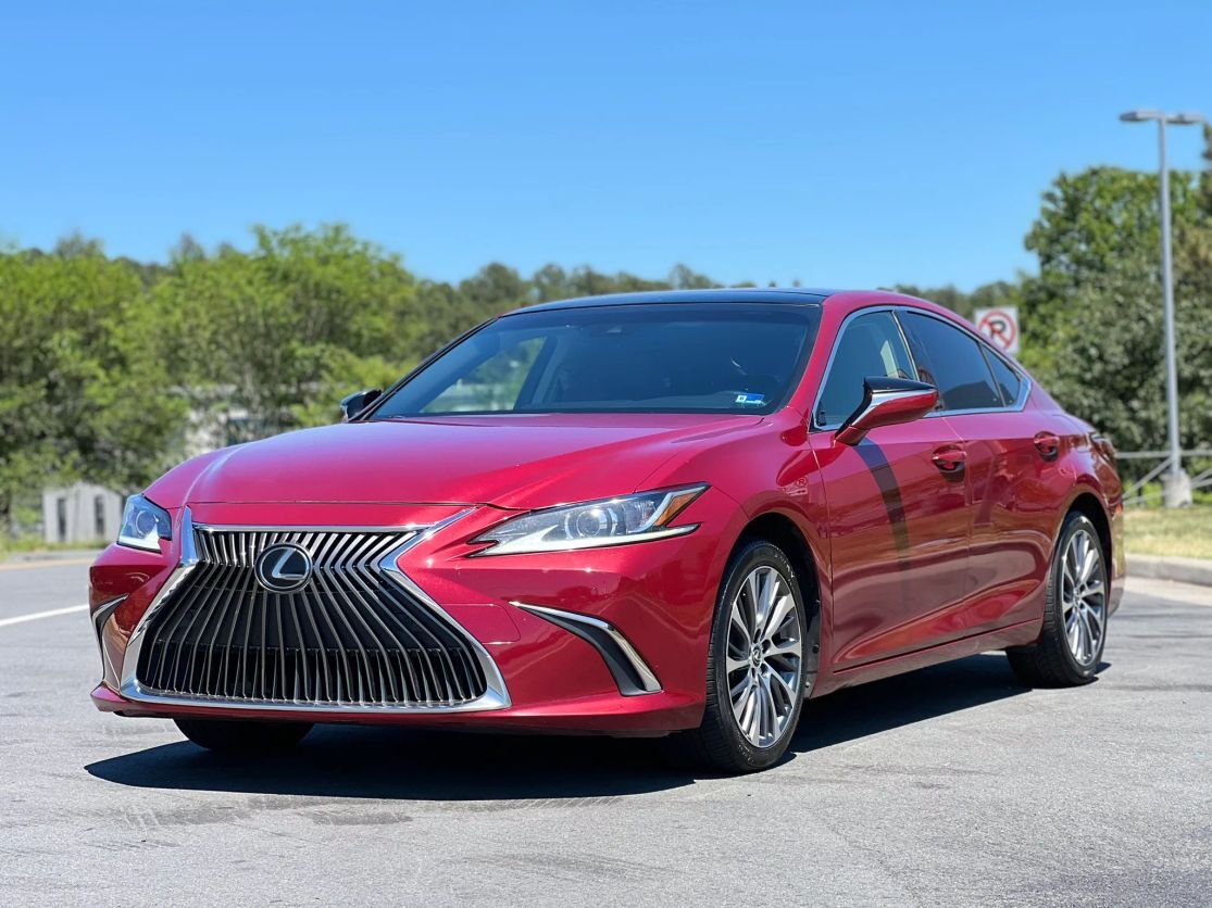2019 LEXUS ES