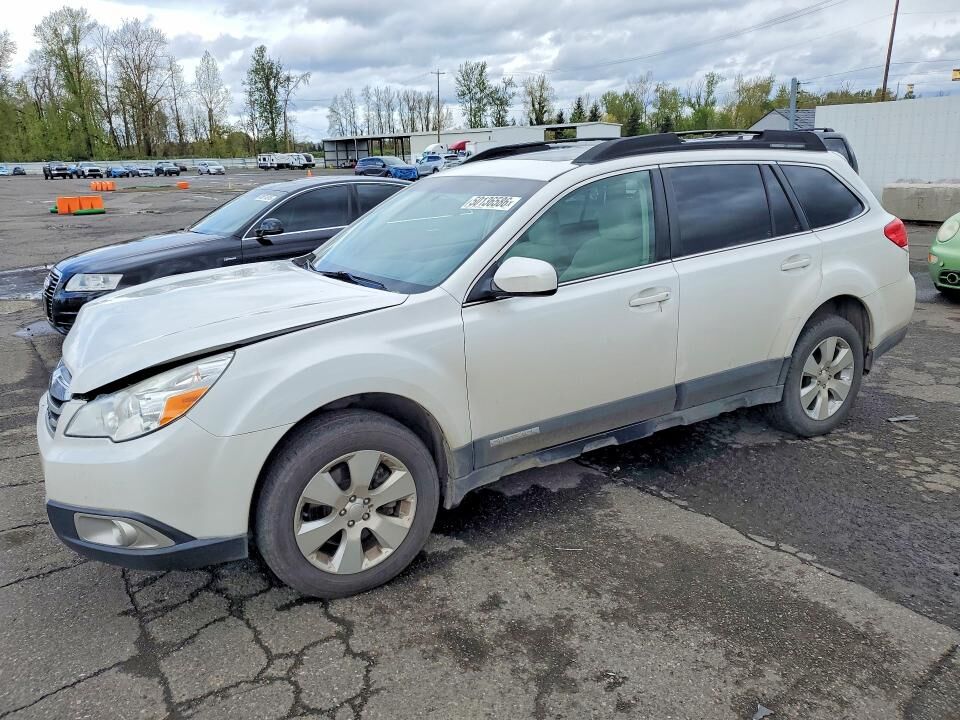 2011 SUBARU Outback