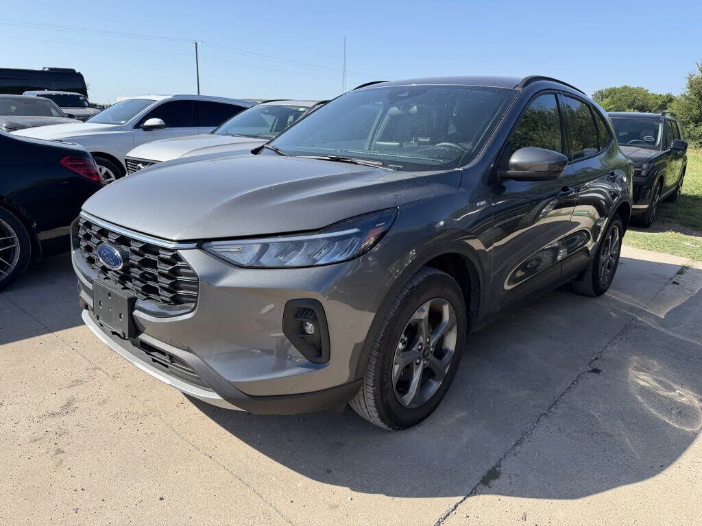 2025 FORD Escape