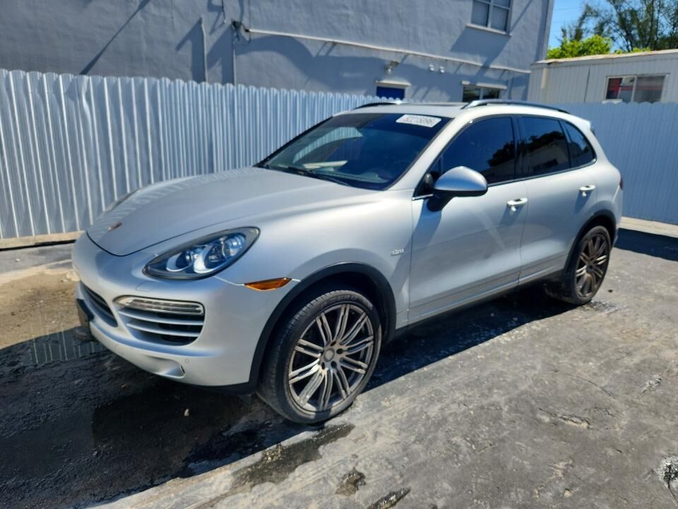 2013 PORSCHE Cayenne