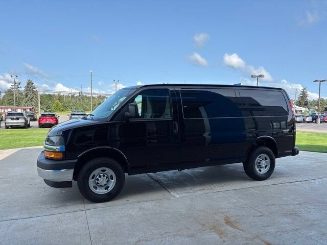 2026 CHEVROLET Express