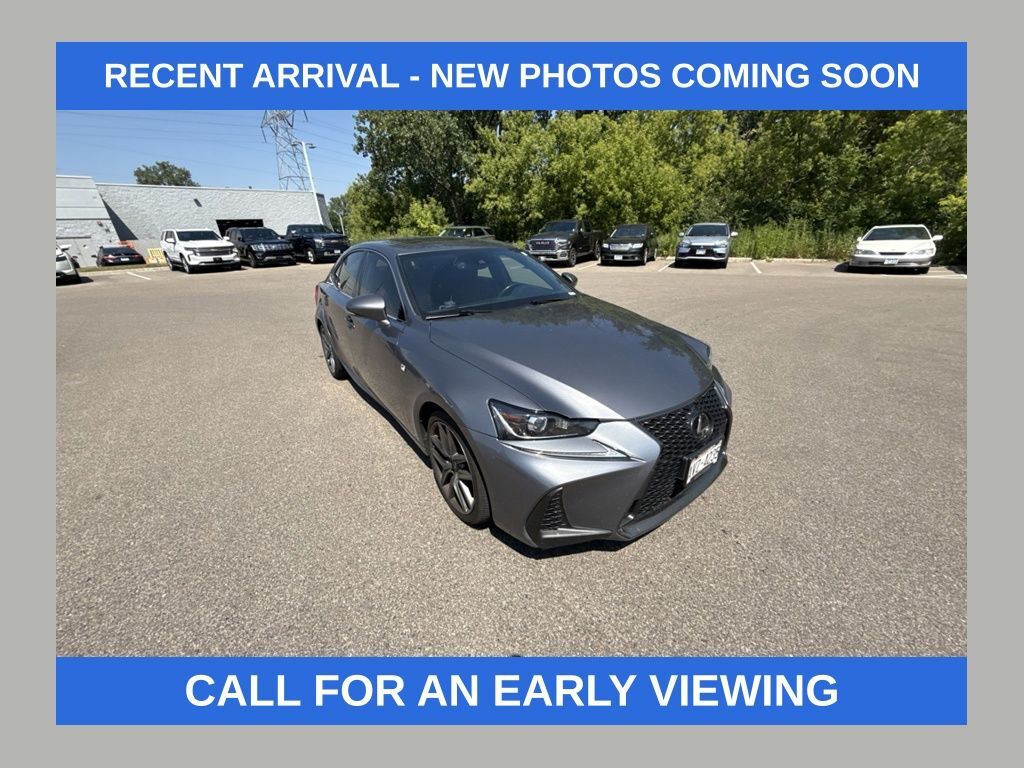 2019 LEXUS IS