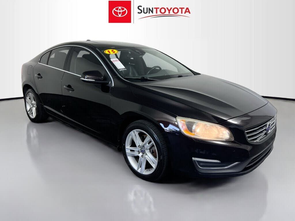 2015 VOLVO S60