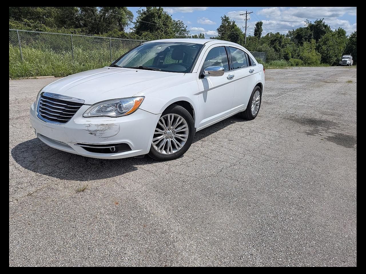 2013 CHRYSLER 200