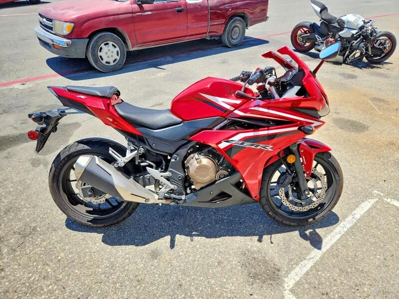 2017 HONDA CB