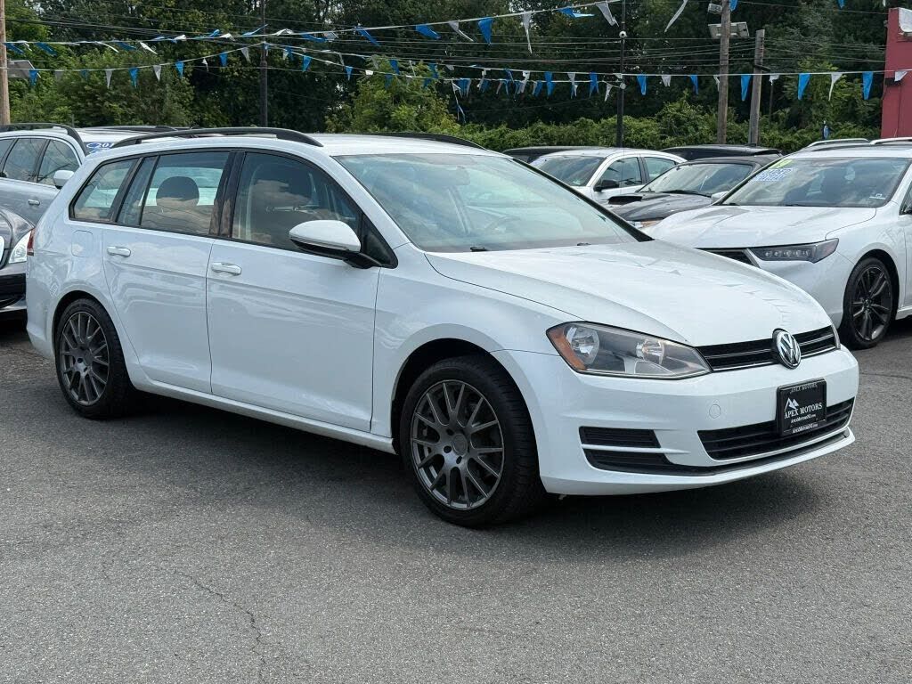 2015 VOLKSWAGEN Golf SportWagen