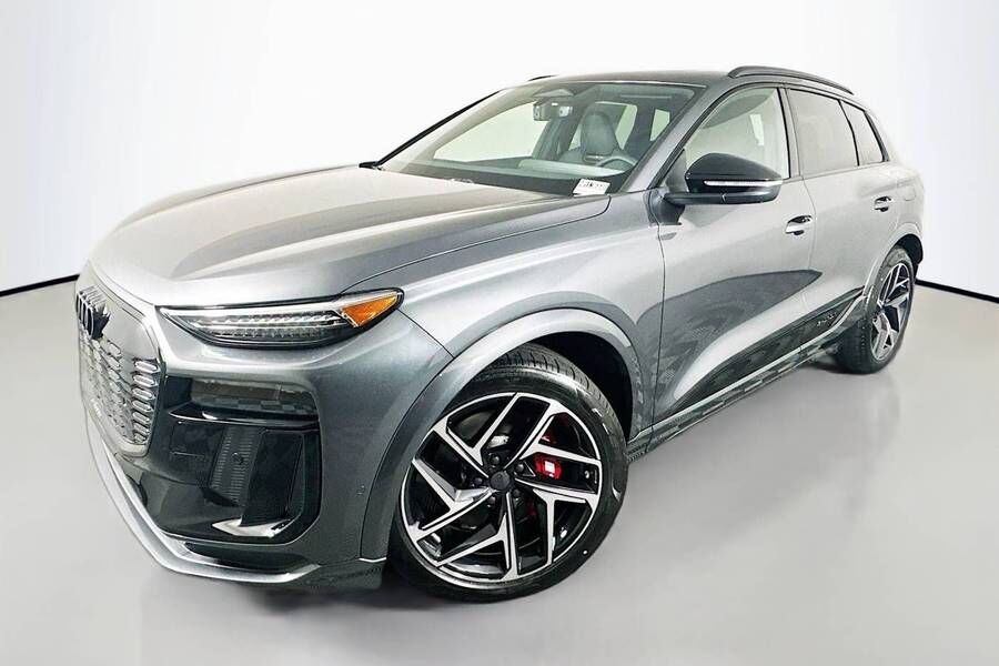 2027 AUDI SQ6