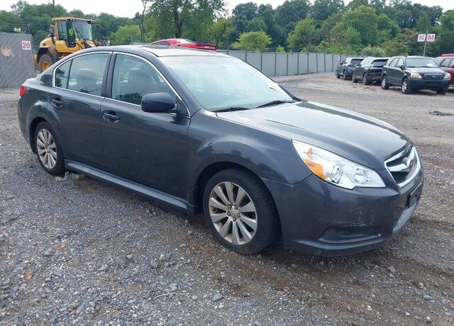 2011 SUBARU Legacy