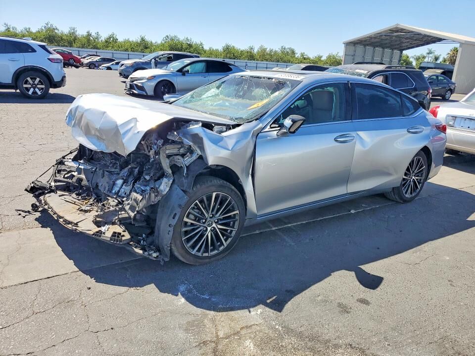 2022 LEXUS ES