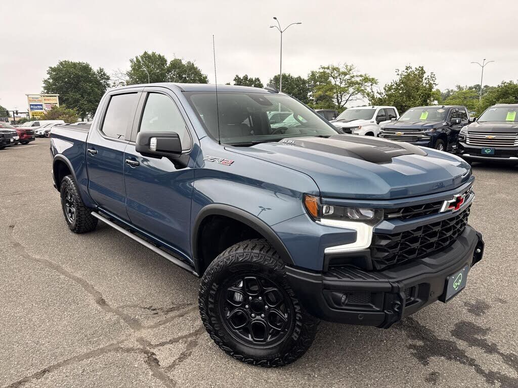 2024 CHEVROLET Silverado
