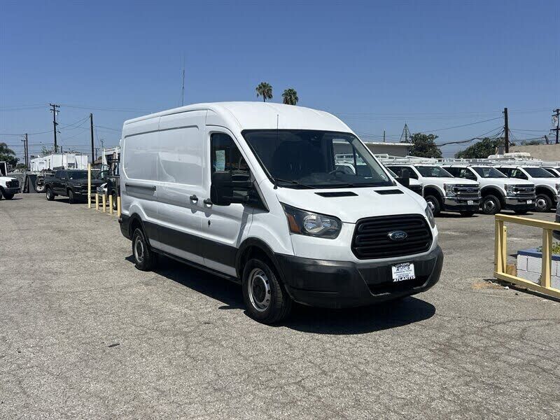 2019 FORD Transit
