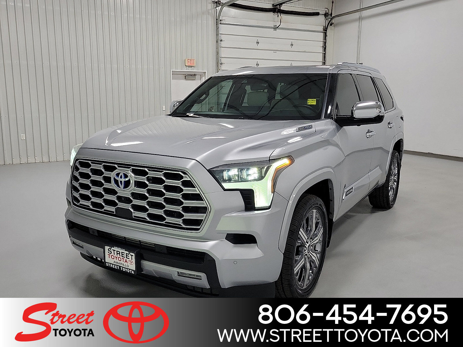 2023 TOYOTA Sequoia