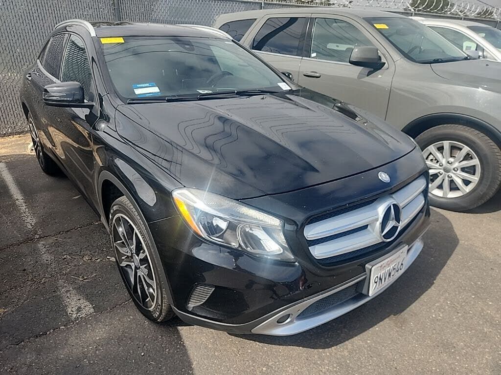 2017 MERCEDES-BENZ GLA-Class