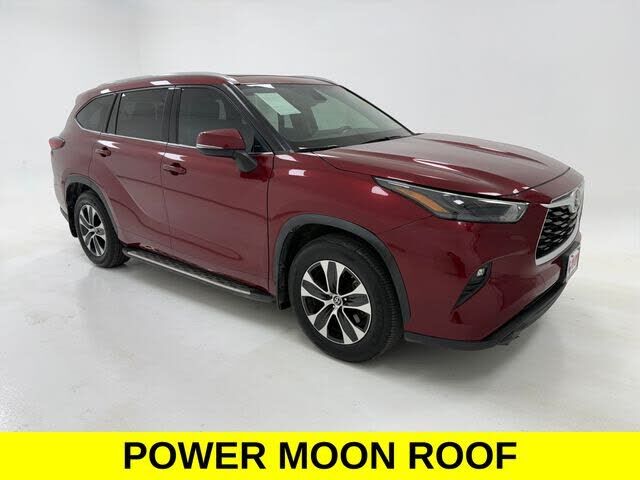 2022 TOYOTA Highlander
