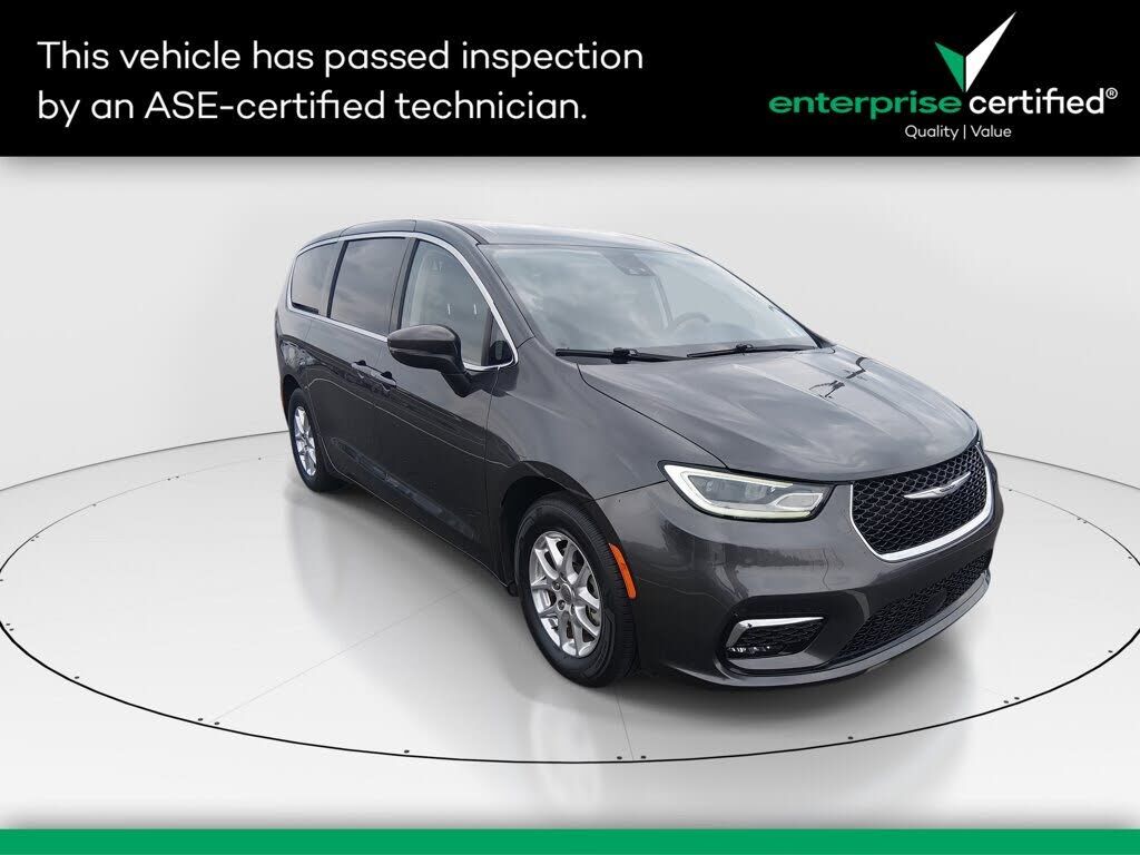 2023 CHRYSLER Pacifica